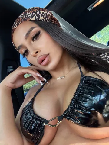 Maddy_M — Streamate Photos
