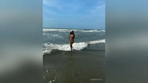AmberVegga — 🌴☀️