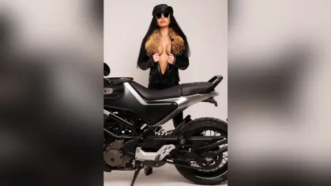 LiaDash — Motorcycle