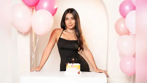 AnneMarcuzzi — 𝑀𝓎 𝒷𝒾𝓇𝓉𝒽𝒹𝒶𝓎 🎂