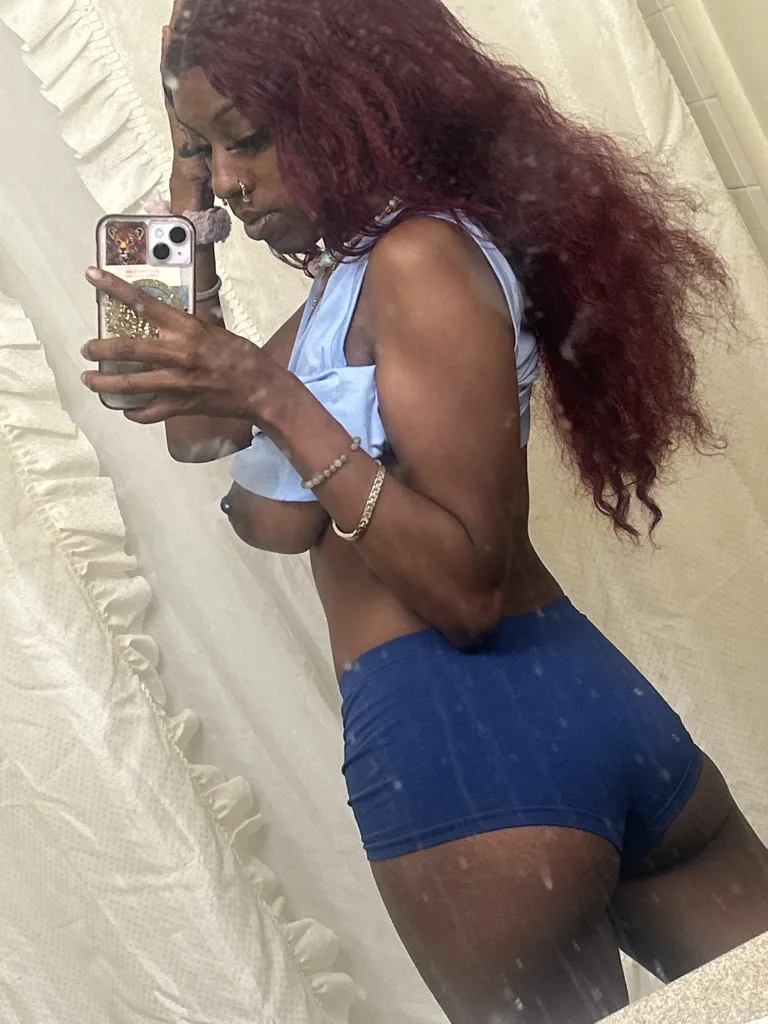 MrsGodessGoodies — Streamate Photos