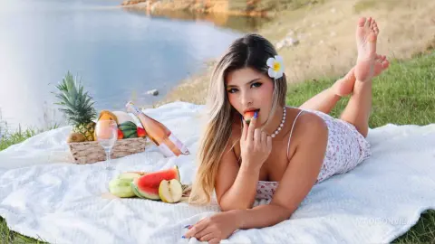 MadisonVilal — I want your strawberry 🍓