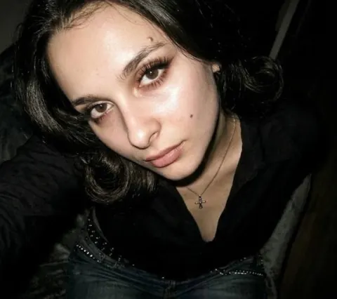 SchoQueen33 — Streamate Photos