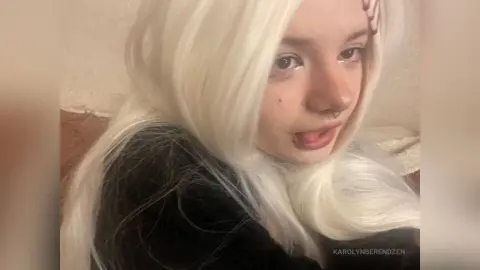 KarolynBerendzen — Outside the rules 🤍🖤