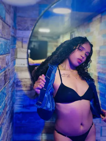 AnalNaugthyy — Streamate Photos
