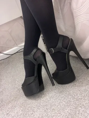 AmyJ — Streamate Photos