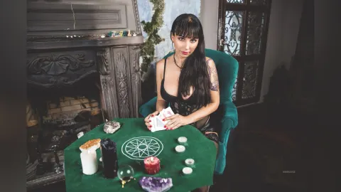 AnnRouge — worship your goddess
