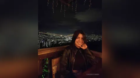 CassieCombs — moments of me 😆😆☺️