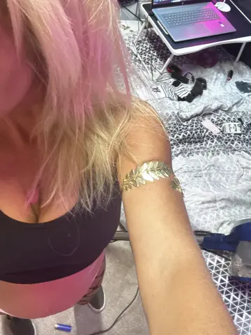 Vixxendoll87 — Streamate Photos