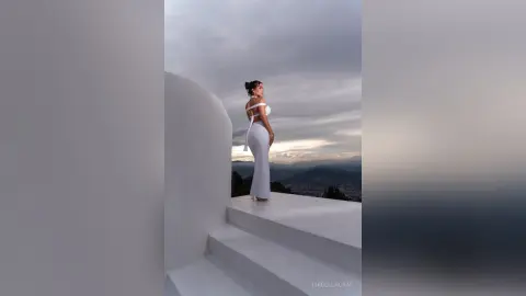 Isabella — 𝓛𝓲𝓴𝓮 𝓪𝓹𝓱𝓻𝓸𝓭𝓲𝓽𝓮