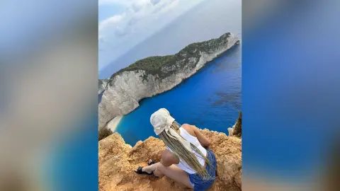 AudreyEla — Vacay🌊🌸🏝️