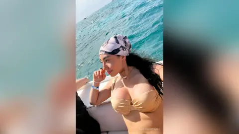 AliceSampaoli — San Andres selfies👅🐟