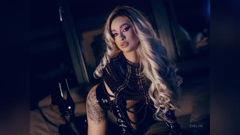 Evelyn — Eccentric