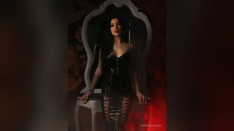 VanessaColby — Dominatrix