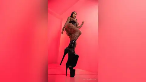 EstefaniaBrown — Goddess in latex🔥