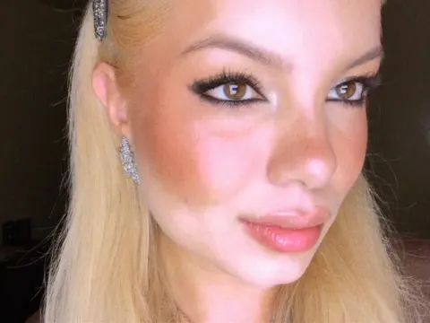 MiaGalvao cam model