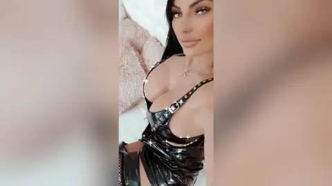 EvelyneSmith — Latex