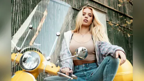CarolineMayer — Let's take a ride!
