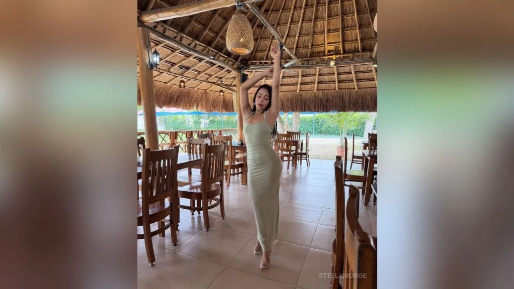 StellaMoroe — live cam