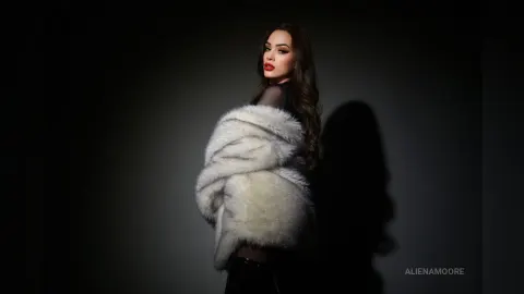 AlienaMoore — Fur Fetish