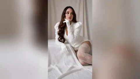 EliBennet — Angel 🥰