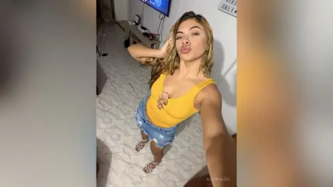 AliceHazel — 🧡💛