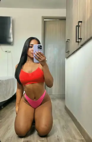 Coraline_noir — Streamate Photos
