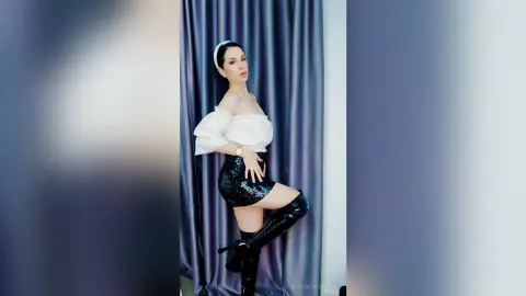 ElizabethChantal — 😊