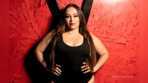 Sabrina_Vantress — hey i'm sabrinavantress