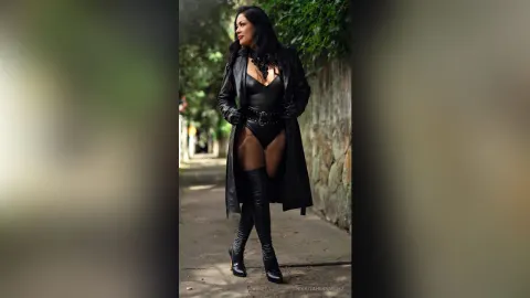NikkitaHernandez — .