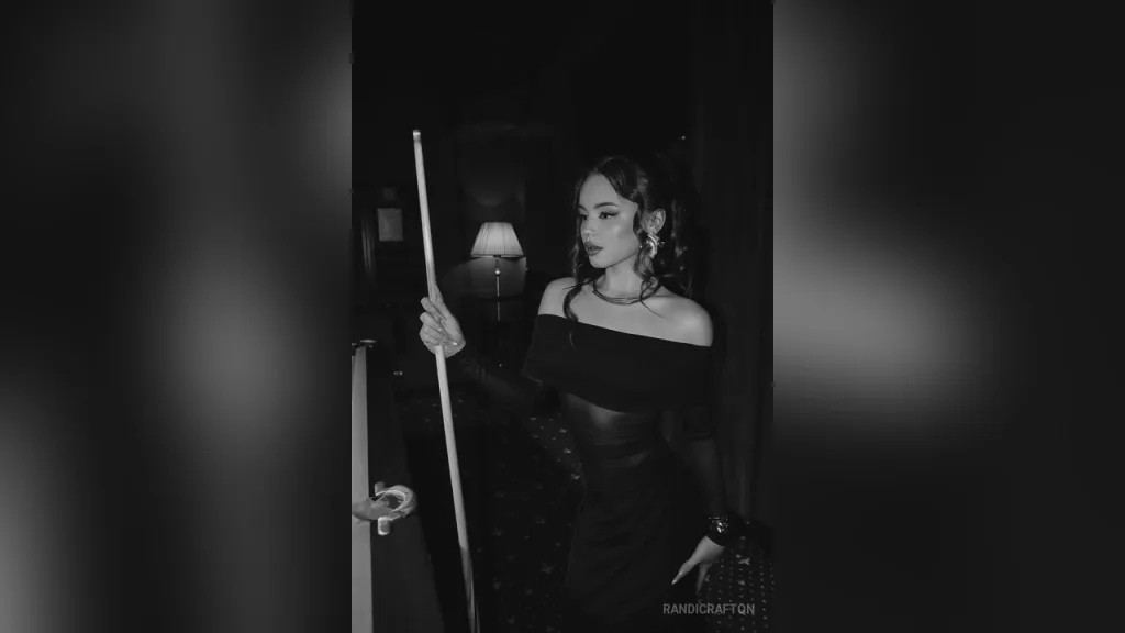 RandiCrafton — billiards BW