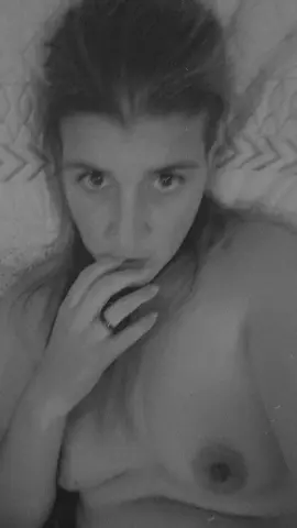 BellaWinters25 — Streamate Photos
