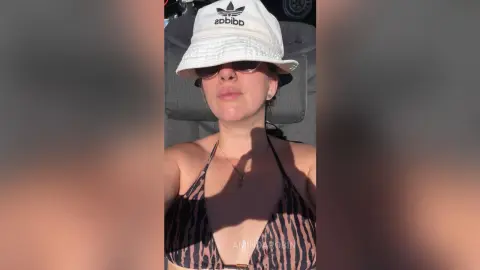 AmindaRobin — Sunny 😎 days