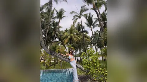 EvelynMills — Me in Mauritius 🇲🇺 
