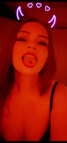 SindieSatana — Streamate Photos