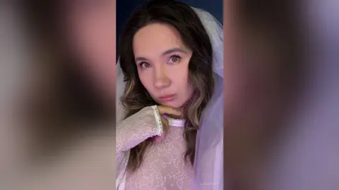 LanaBowie — Handmade Tease