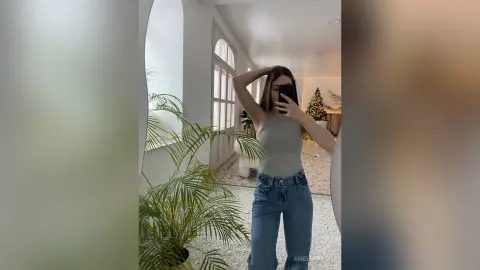 AmeliaPump — Selfie