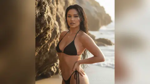 AreoraPhoenix — Beach Bikini Ari😶‍🌫️🌊