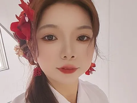 AnnaSuke cam model