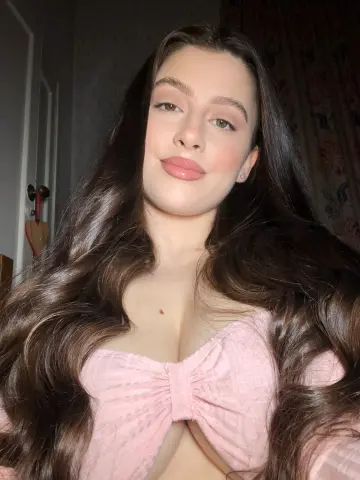 LusciousLina22 — Streamate Photos