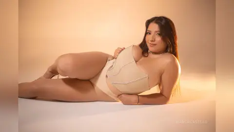 BiancaCastillo — Brightness, curves and total control
