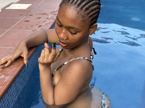 GwenNova — LiveJasmin cam model