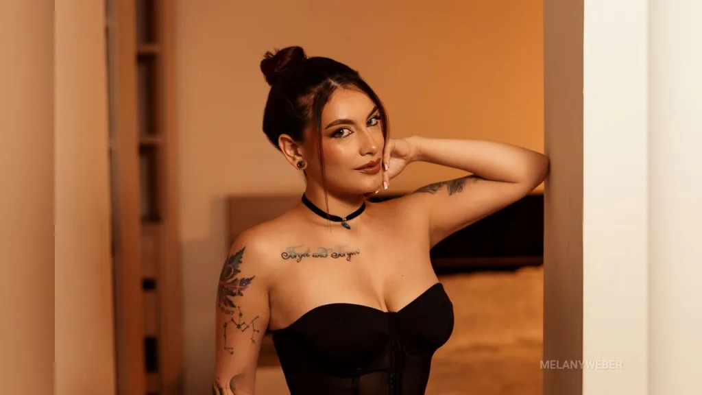 MelanyWeber — dark dress and glam
