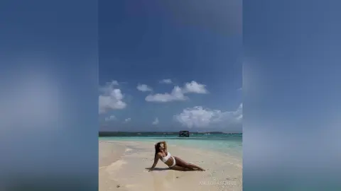 AngelicaSantos — 🌊