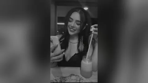 IvyStuart — Black🖤