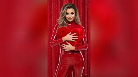 ReeseEve — Latex Queen