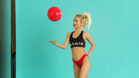 Evelyn — red ball!