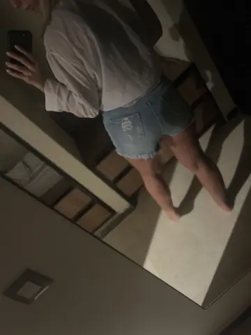 LolaJade88 — Streamate Photos