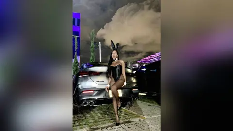 Mila — Sweet or trick😈