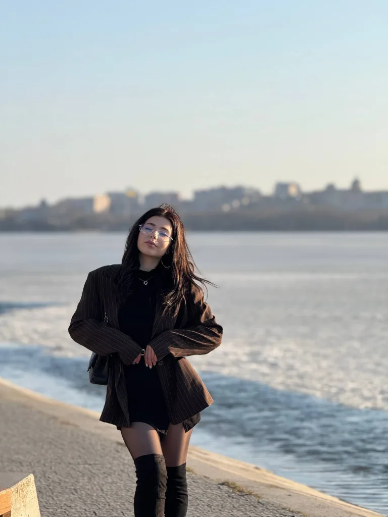 ShinaReed — Streamate Photos